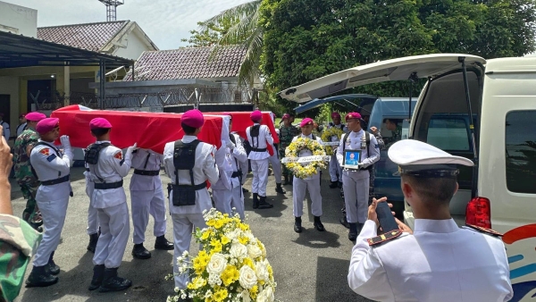 Disambut Upacara Militer, Prajurit Marinir Asal Lampung Gugur dalam Tugas Kemanusiaan