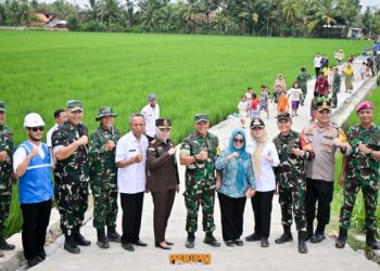 Sinergi TNI dan Pemkab Pesawaran Percepat Pembangunan Desa Lewat TMMD Ke-127