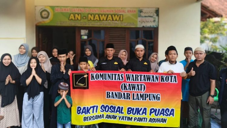 KAWAT Bandar Lampung Gelar Bakti Sosial, Santunan dan Buka Bersama Anak Yatim di Yayasan Nawawi
