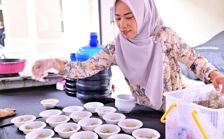 UMKM Kebanjiran Rezeki, Dagangan Habis Diborong dan Dibagikan Gratis di Lamban Rakyat