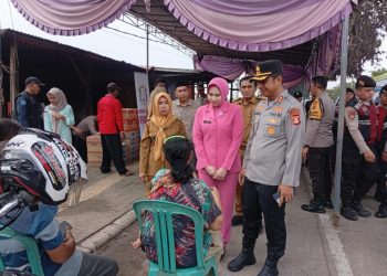 Kapolres Ogan Ilir Turun Langsung Bantu Korban Kebakaran, Ingatkan Bahaya Instalasi Listrik