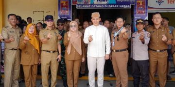 Bupati Egi Pantau Harga Sembako di Pasar Natar Jelang Idulfitri