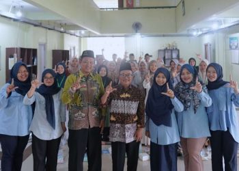 Upaya Mitigasi Penyakit di Lingkungan Asrama, Klinik Pratama UIN RIL Edukasi Mahasantri Soal Diare hingga DBD