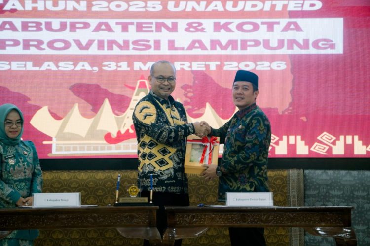 Pemkab Pesisir Barat Serahkan Laporan Keuangan Tepat Waktu ke BPK