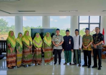 Muslimat NU Ngaras Audiensi dengan Bupati Pesibar, Harapkan Kehadiran di Tabligh Akbar 4 April