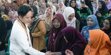 Bupati Radityo Egi di Hadapan 1.500 Guru: Teknologi Bisa Transfer Informasi, Tapi Hanya Guru yang Bisa Beri Inspirasi