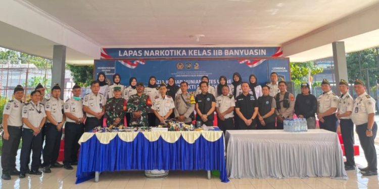 Tanpa Kompromi! Lapas Narkotika Banyuasin Gelar Tes Urin Massal Bersama TNI, Polri, dan BNN