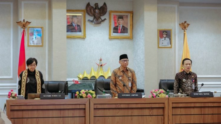 Gubernur Rahmat Mirzani Djausal Tegaskan Komitmen Lampung Wujudkan Indonesia Bersih 100 Persen