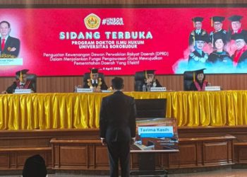 Sidang Promosi Sukses, Darlian Pone Lulus Doktor Hukum dengan Cumlaude