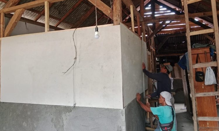 Satgas TMMD ke-128 Kodim 0424/Tanggamus Percepat Pembangunan RTLH di Pekon Kalimiring