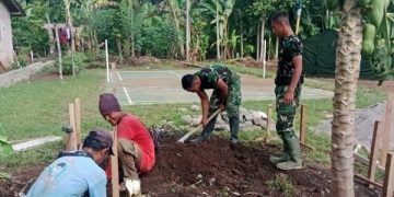 Satgas TMMD ke-128 Kodim 0424/Tanggamus Bangun MCK, Tingkatkan Kesehatan Warga Kalimiring