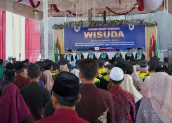 Wisuda Perdana STIT Darul Ishlah, Pemprov Lampung Dorong Lulusan Jadi Agen Perubahan