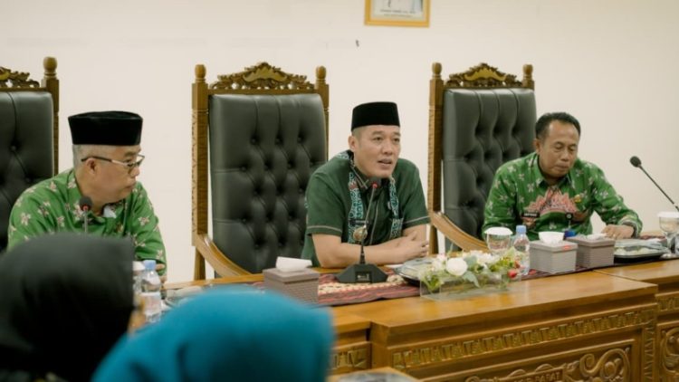 Pemkab Pesisir Barat Perkuat Fasilitas dan Tenaga Medis Lewat Audiensi Dokter