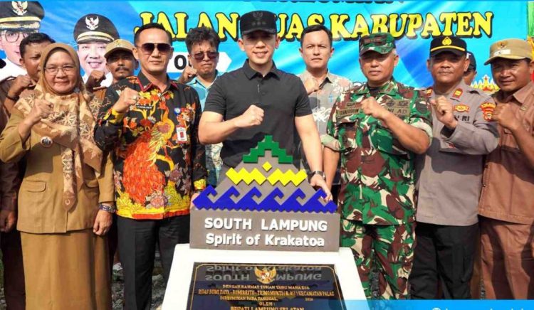 Resmikan Jalan Strategis di Palas, Bupati Egi Perkuat Akses Desa dan Dorong Ekonomi Warga