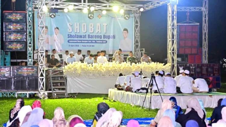 Shobat Tanjung Sari Meriah, Bupati Egi Beri Hadiah Umrah untuk Dua Jemaah