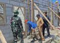 Tinjau Proyek TMMD di Cukuhbalak, Letkol Dwi Djunaidi Cek Kualitas Ruang Kelas Baru