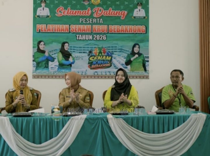 Lestarikan Budaya Lewat Olahraga, Pemkab Pesisir Barat Gelar Pelatihan Senam Krui Bebakhong