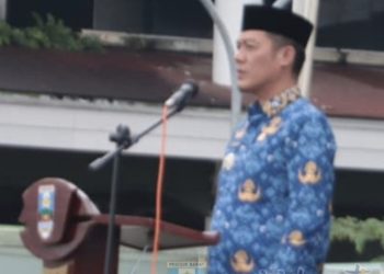 Pimpin Upacara Harkitnas, Bupati Dedi Irawan Soroti Kualitas SDM Pesisir Barat