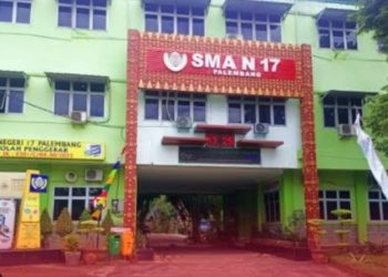 Kepala Sekolah SMAN 17 Palembang Ajak Guru dan Siswa Berinovasi di Era Merdeka Belajar
