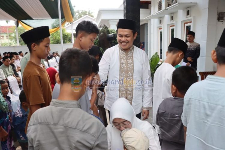 Sekda Pesisir Barat Tedi Zadmiko Gelar Doa Walimatussafar, Pamit Tunaikan Ibadah Haji