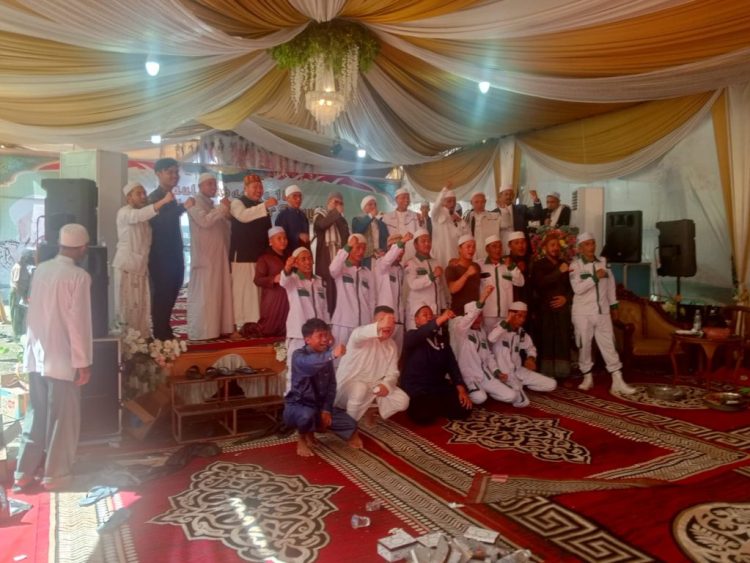 Ribuan Jemaah Hadiri Haul Akbar ke-18 KH Ali Umar Thoyyib di Palembang