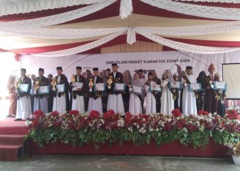 Haflah Akhirussanah 2026, Santri SMP Islam Smart Zidny Ilma Karakter Didorong Jadi Generasi Unggul
