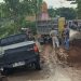 Minim Pengawasan, Mobil Pick Up Terjebak Lumpur di Proyek Jembatan Pendem