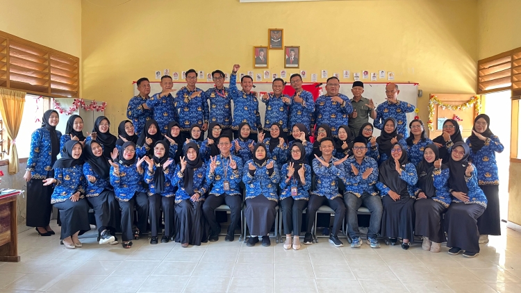 Kepala SMPN 21 Palembang Sampaikan Pesan Kebersamaan di Hari Raya Kurban