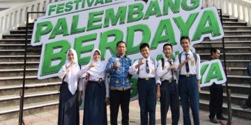 Peringati HUT ke-1343 Palembang, Siswa SMPN 11 Ikuti Lomba Menggambar hingga Permainan Tradisional