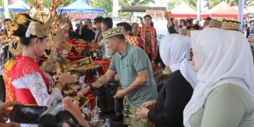Bupati Dedi Ajak Masyarakat Dukung Promosi Pariwisata dan Budaya Pesisir Barat