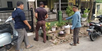 Peduli Lingkungan, Ketua RT 007 Rajabasa Lakukan Survei Sarana Umum Rusak