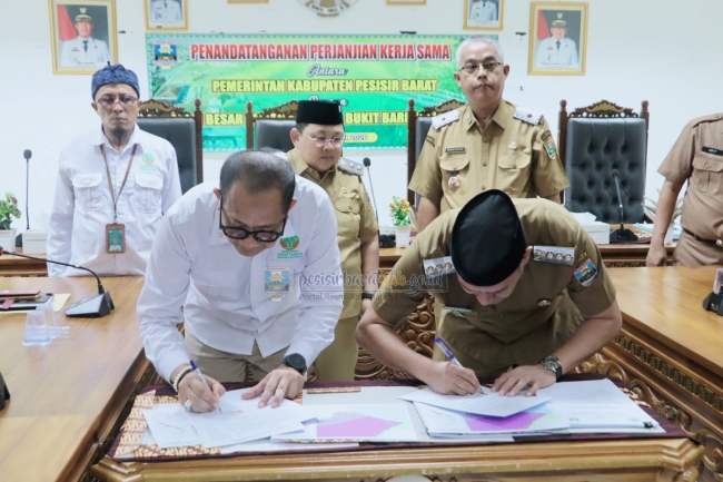 PKS Pemkab Pesisir Barat-TNBBS Fokus pada Jalan Way Haru, Jembatan, dan Pengamanan Kawasan Konservasi