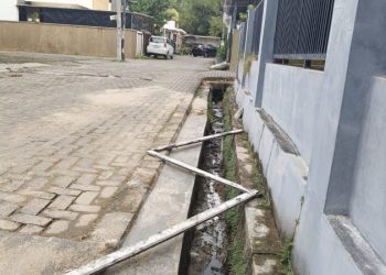 RT 007 Perum Bumi Puspa Kencana Selesaikan Perbaikan Jalan Ambles dan Pondasi Rusak
