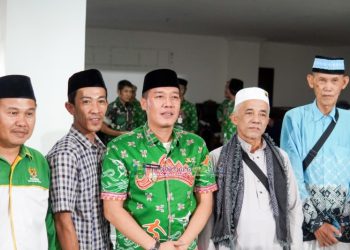 Bupati Pesisir Barat, Dedi Irawan, menyambut secara langsung kepulangan jamaah haji Kabupaten Pesisir Barat Tahun 1447 Hijriah di Lobby