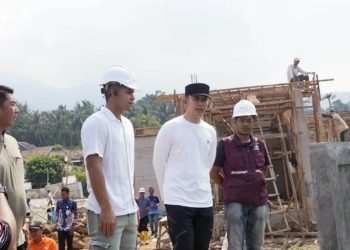 Bupati Egi Tinjau Progres Kampung Nelayan Merah Putih di Kunjir