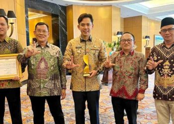 Bupati Egi Raih Disway Top Regional Leader Awards 2026