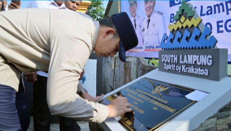 Bupati Egi Resmikan Jalan Baru di Ketapang, Dorong Ekonomi dan Mobilitas Warga