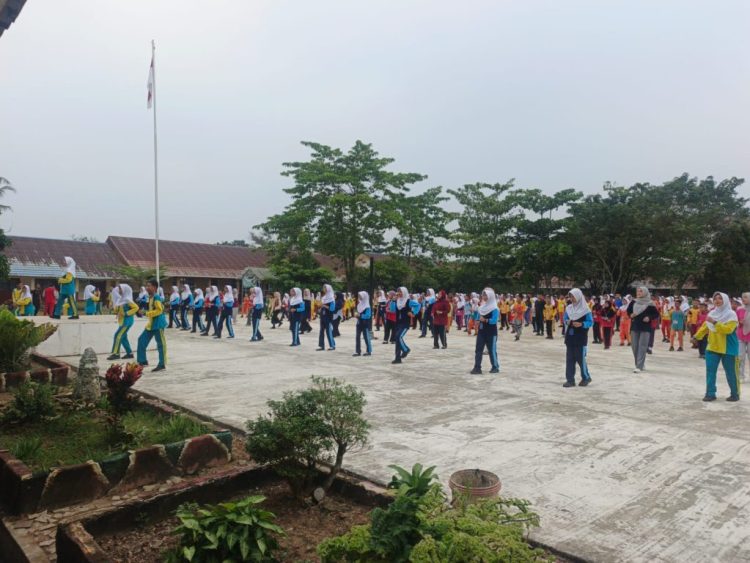 Usung Tema Ramah, SMPN 21 Palembang Sambut 360 Siswa Baru Lewat MPLS Kreatif