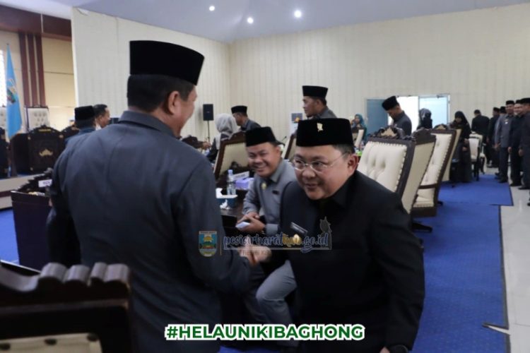 Pemkab Pesisir Barat Sampaikan Raperda Pertanggungjawaban Pelaksanaan APBD Tahun Anggaran 2025