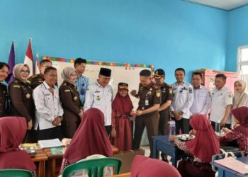 Pengawasan MBG Jadi Sorotan, Kajati Lampung dan Bupati Tanggamus Tinjau SPPG di Kecamatan Pugung