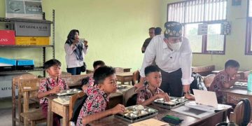 Bupati Egi dan Kajati Lampung Sidak Program MBG di Natar, Pastikan Tepat Sasaran