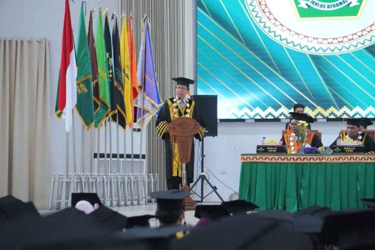 Pesan Rektor UIN RIL untuk 903 Wisudawan: Jadilah Lentera bagi Masyarakat