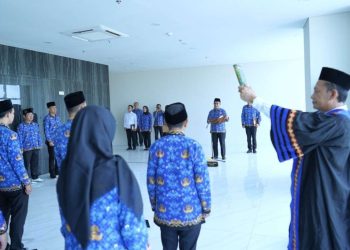 14 Pejabat Fungsional UIN RIL Dilantik, Karo AUPKK Tekankan Profesionalisme dan Integritas