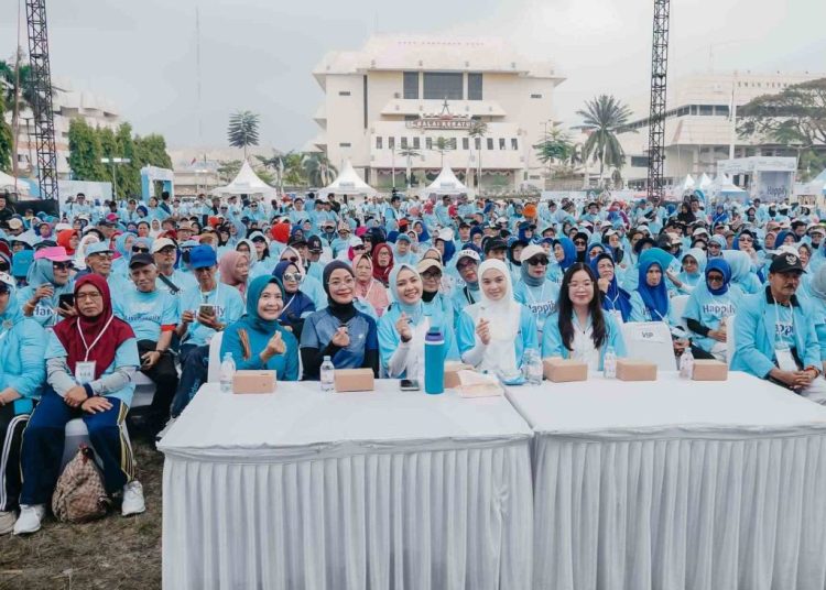 Ratusan Lansia Padati Jalan Sehat Bersama Ketua TP PKK Lampung
