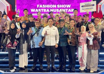 Spirit of Krakatoa Antar Tapis Lampung Selatan Sabet Juara I Fashion Show Wastra Nusantara di AOE 2026