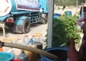 Atasi Krisis Air di Sematang Borang, Pemkot Palembang Kirim Mobil Tangki ke Depan Rumah Warga