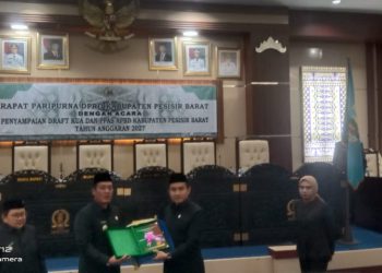 Bahas Rencana APBD 2027, DPRD Pesisir Barat Minta Program Berorientasi Kesejahteraan Masyarakat