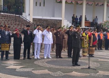 Pimpin Upacara Kemerdekaan di Lapangan Merdeka, Bupati Saleh Asnawi: Jadilah Pahlawan Masa Depan