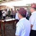 Bukan di Aula, Bupati Egi Lantik 12 Pejabat di Tengah Aktivitas Pasar Natar