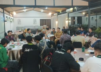 Coffee Night Cipayung Plus, Wali Kota Bandung Ajak Mahasiswa Kawal Kebijakan dan Pelayanan Publik